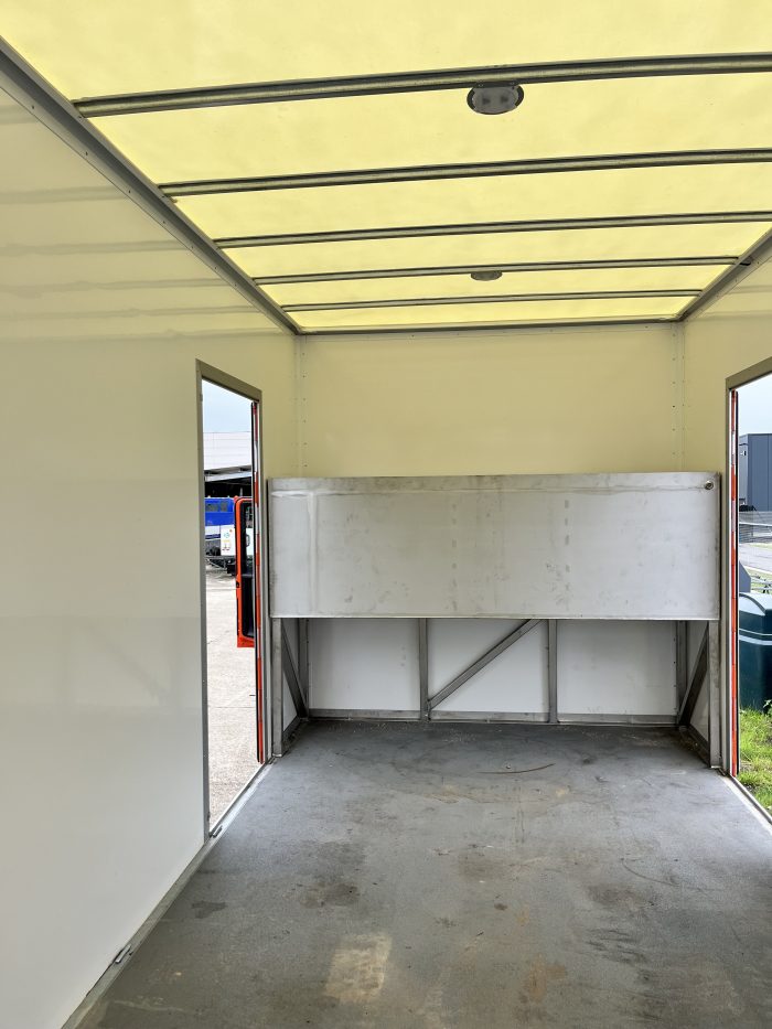 Inox 316L tank op maat in vrachtwagen Jacobs